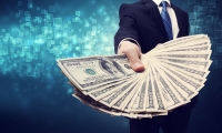 新特能源季报盈喜后股价倒跌超10% 机构直言多晶硅已处“过剩周期”